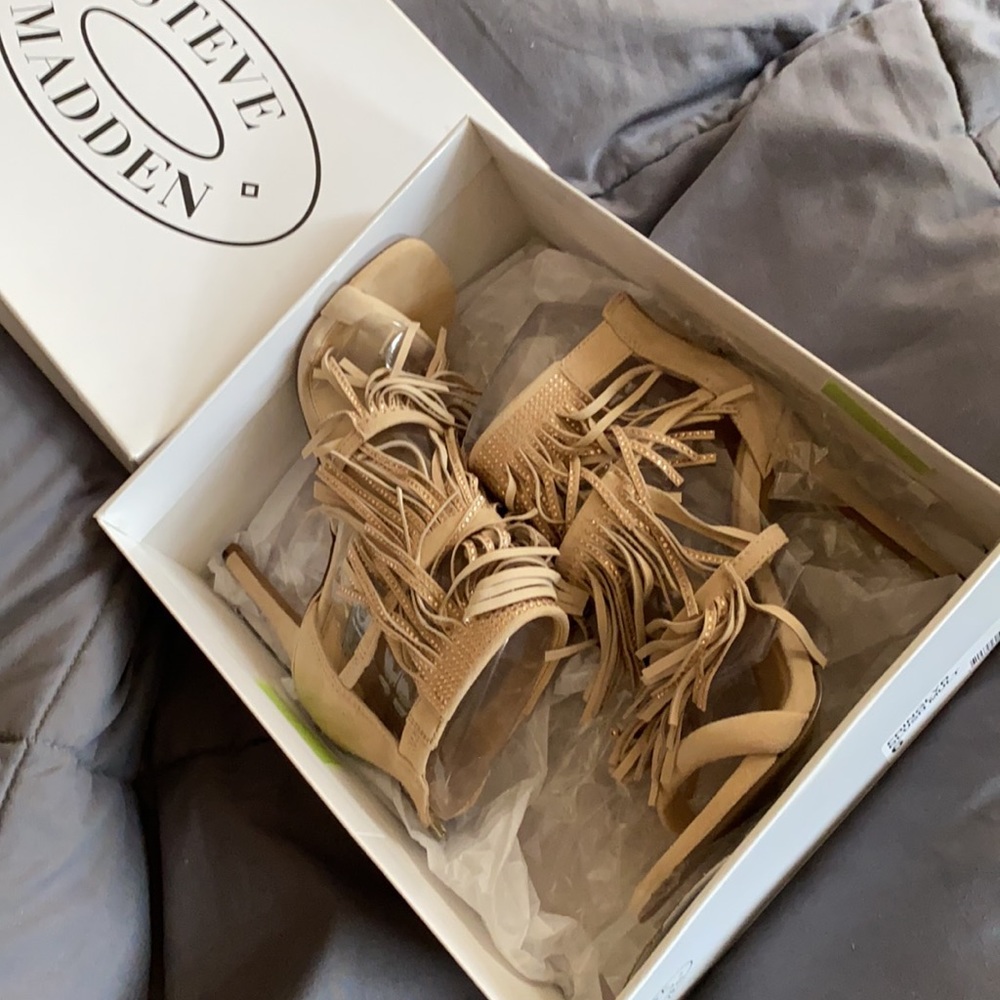 Steve Madden suede sandals with rhinestones size 6 - Picture 5 of 5